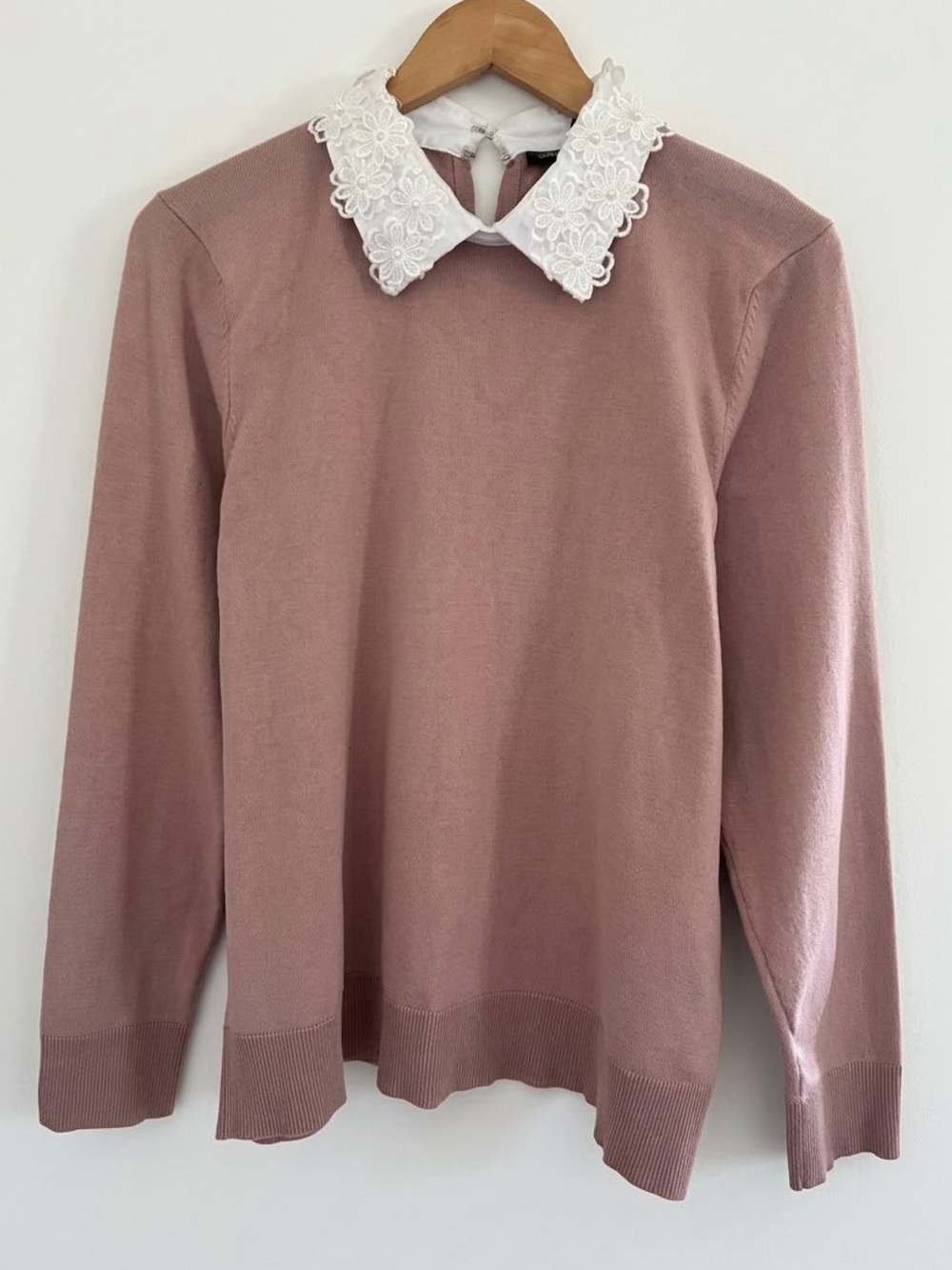 Cable & Gauge Pink Sweater White Floral Lace Collar Pearl Accents XL